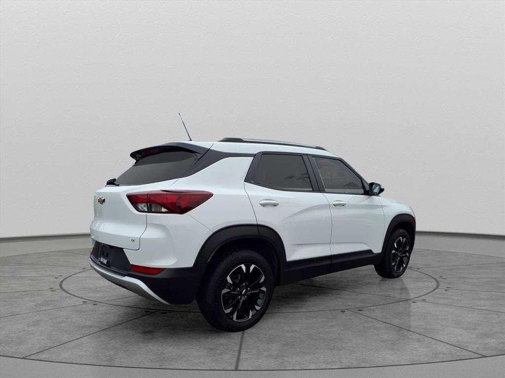 2023 Chevrolet Trailblazer LT photo 3