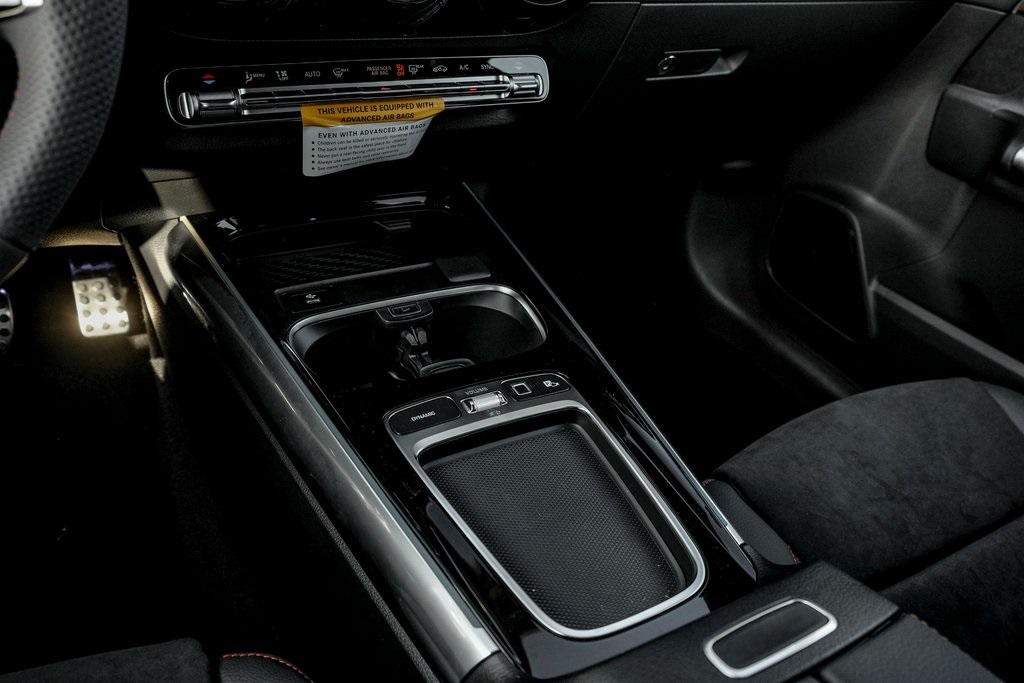 2026 Mercedes Benz GLA 250 4MATIC photo 15