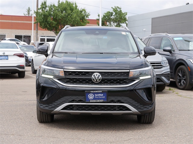 Certified 2022 Volkswagen Taos SE with VIN 3VVPX7B22NM093143 for sale in Inver Grove Heights, Minnesota