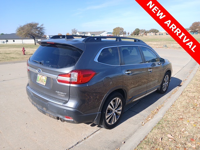 2019 Subaru Ascent Touring photo 2