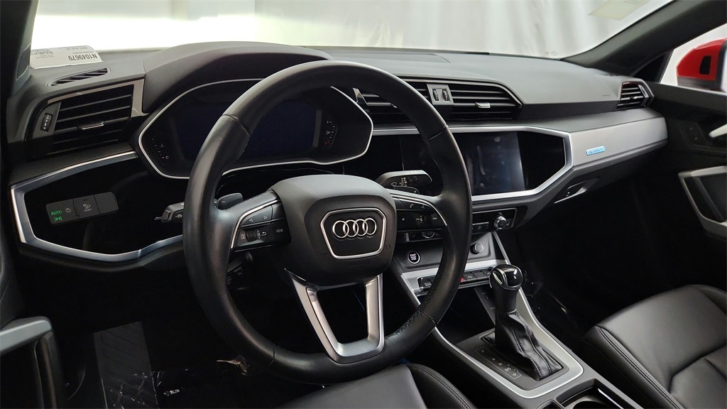 2022 Audi Q3 S line Premium Plus photo 15