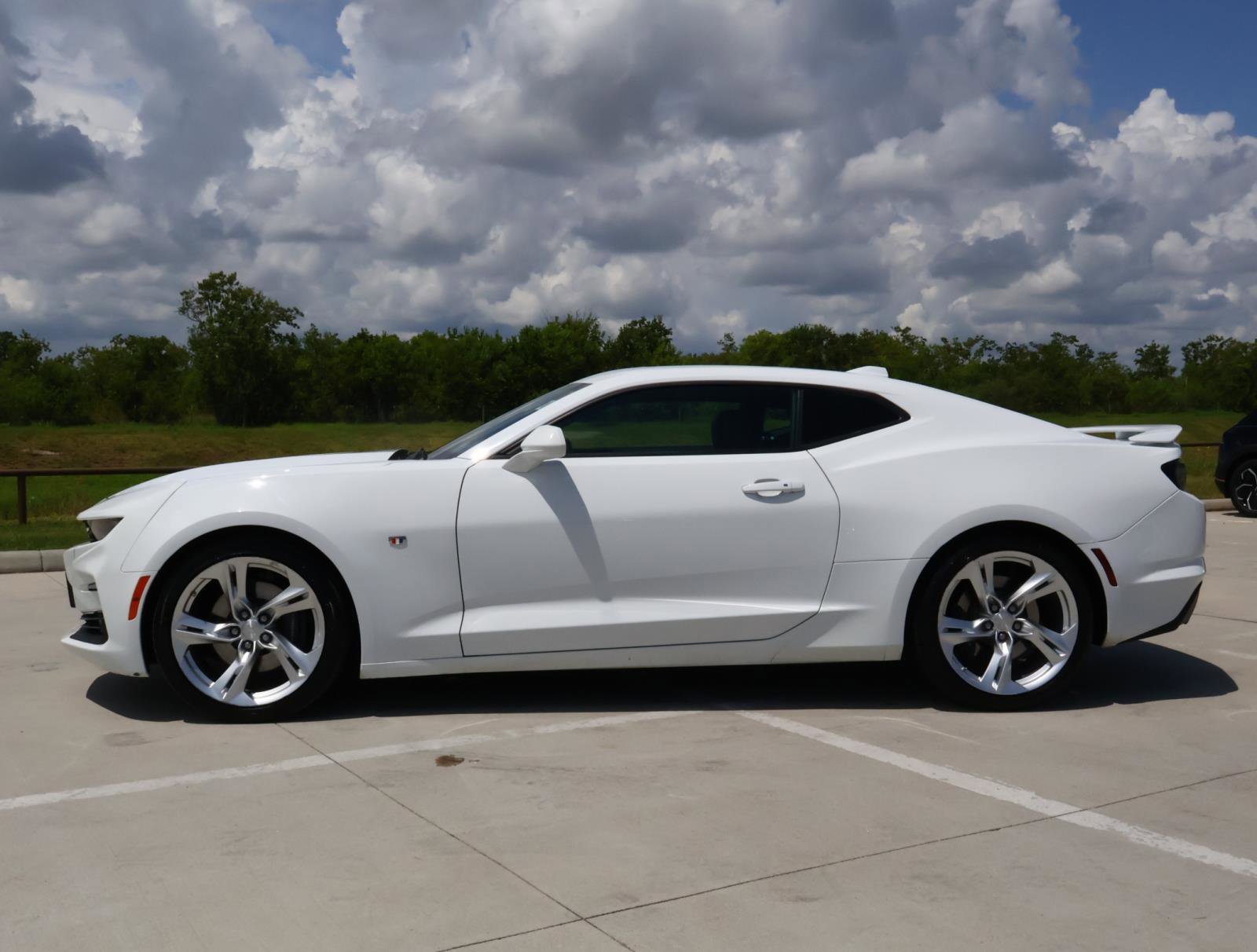 2023 Chevrolet Camaro 2SS photo 2