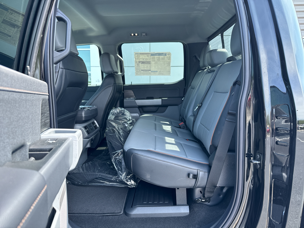 2025 Ford F-150 Lariat photo 23