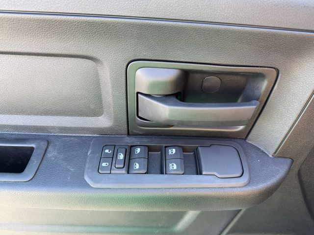 2026 Ram 2500 Tradesman photo 17