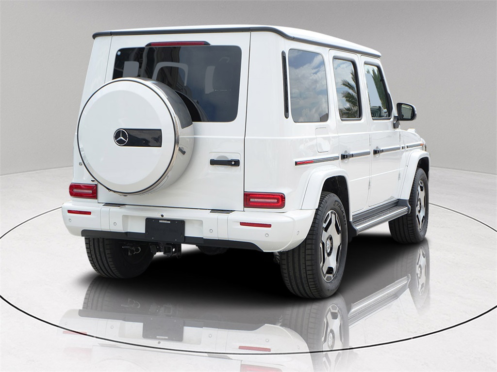 2025 Mercedes Benz G 550 photo 4