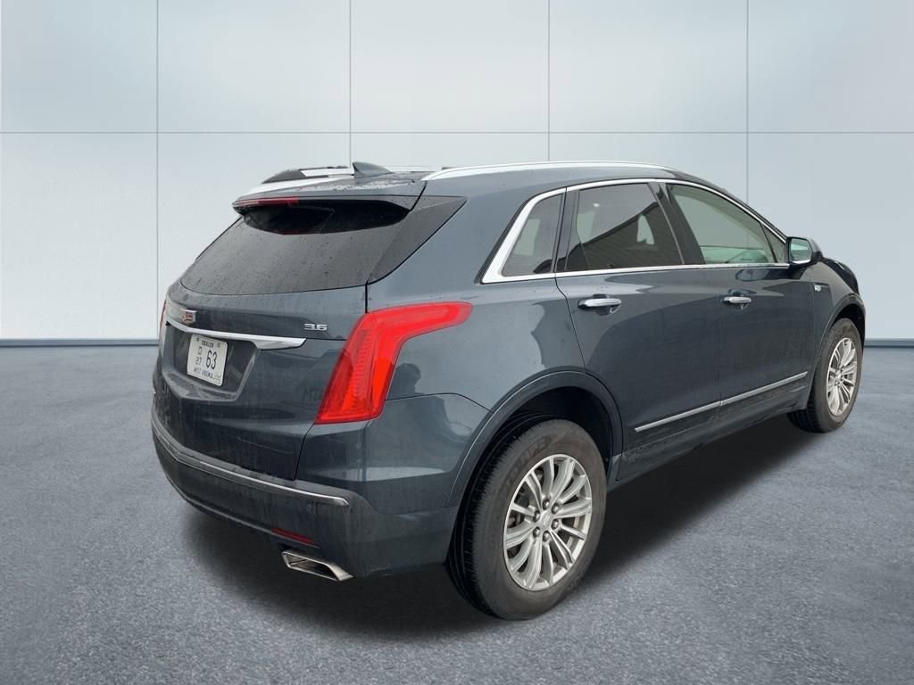 2019 Cadillac XT5 Luxury photo 3