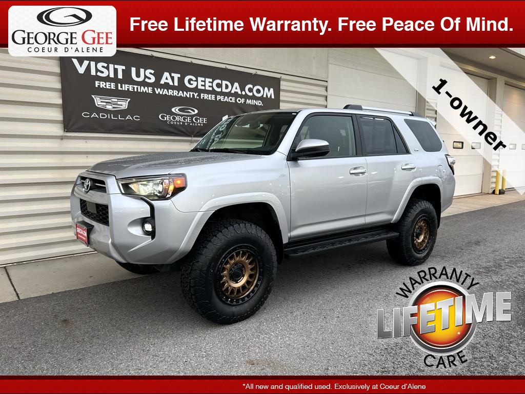 2024 Toyota 4Runner SR5's photo