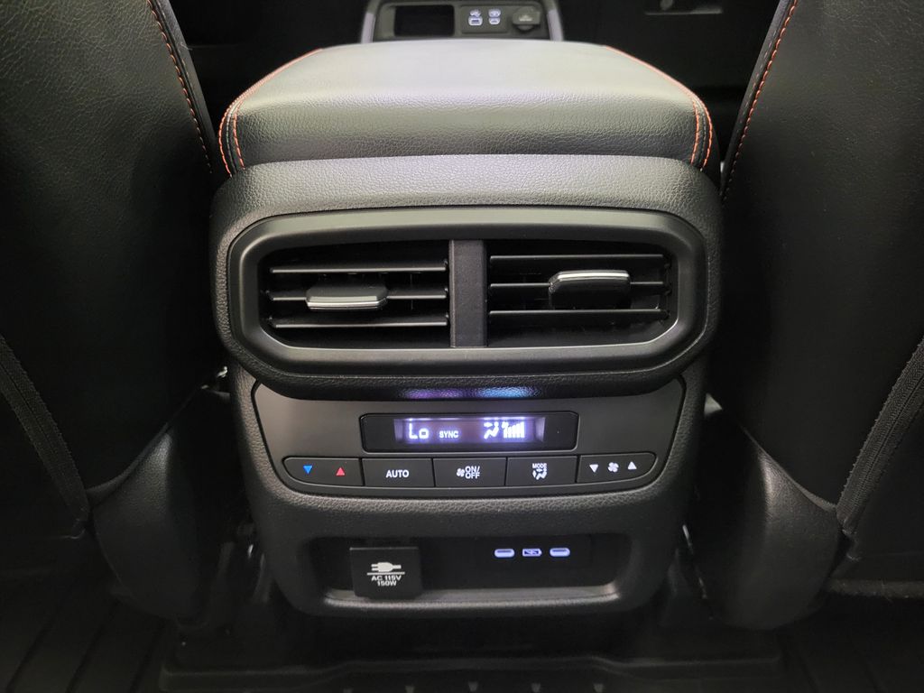 2025 Honda Pilot TrailSport photo 17