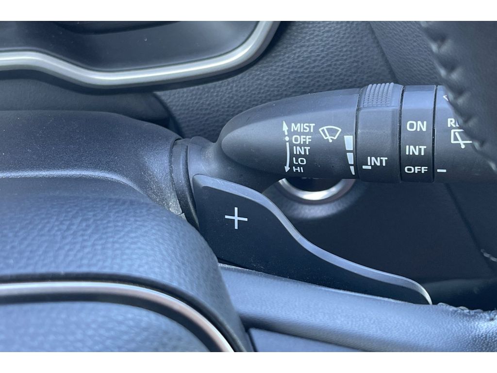 2022 Toyota Corolla SE photo 33