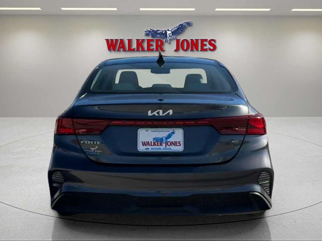 2023 Kia Forte LXS photo 4