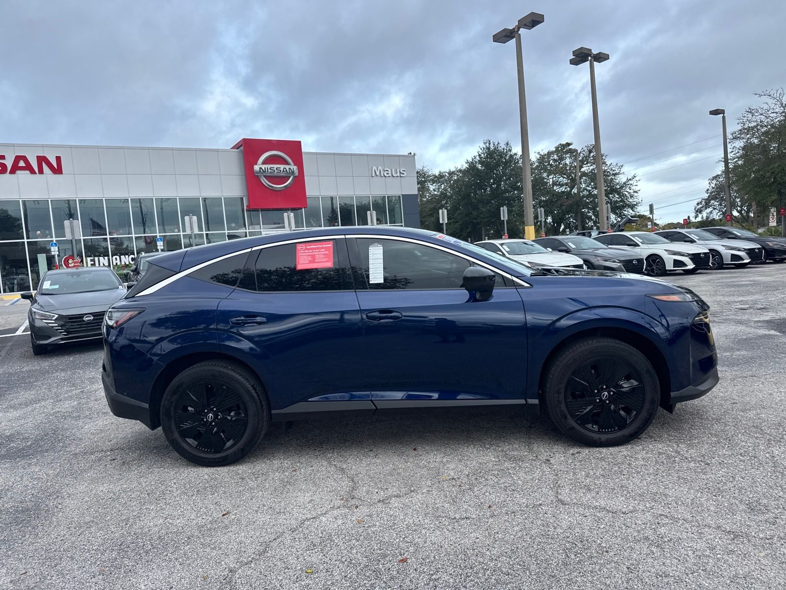 2025 Nissan Murano SV photo 3