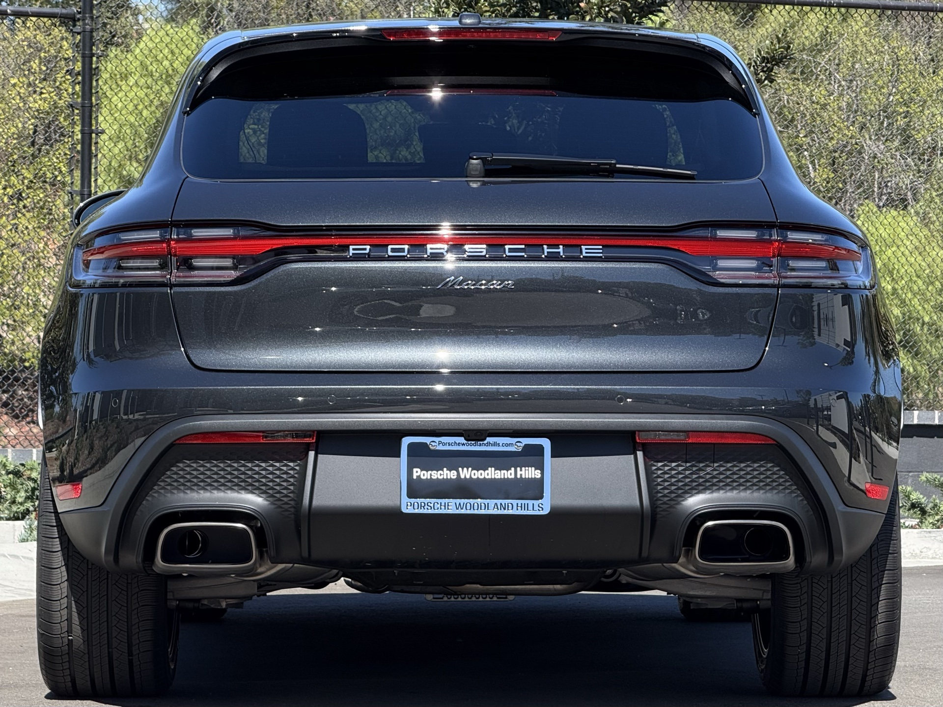 2026 Porsche Macan T photo 4