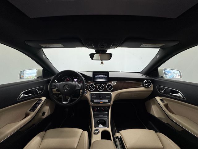 2017 Mercedes Benz CLA 250 photo 19