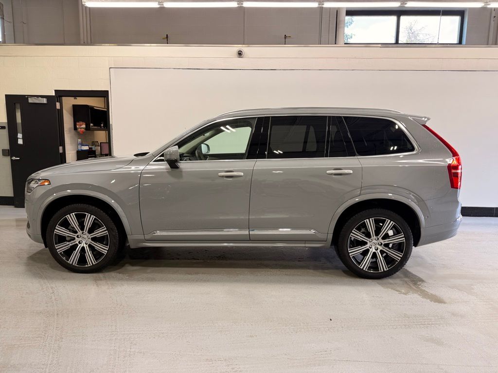 Used 2024 Volvo XC90 Plus with VIN YV4062PE7R1189925 for sale in Golden Valley, Minnesota