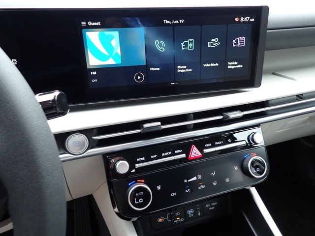 2025 Hyundai Tucson SEL photo 16
