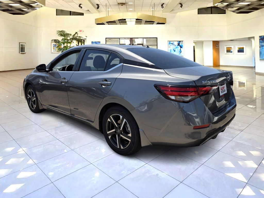 2025 Nissan Sentra SV photo 3