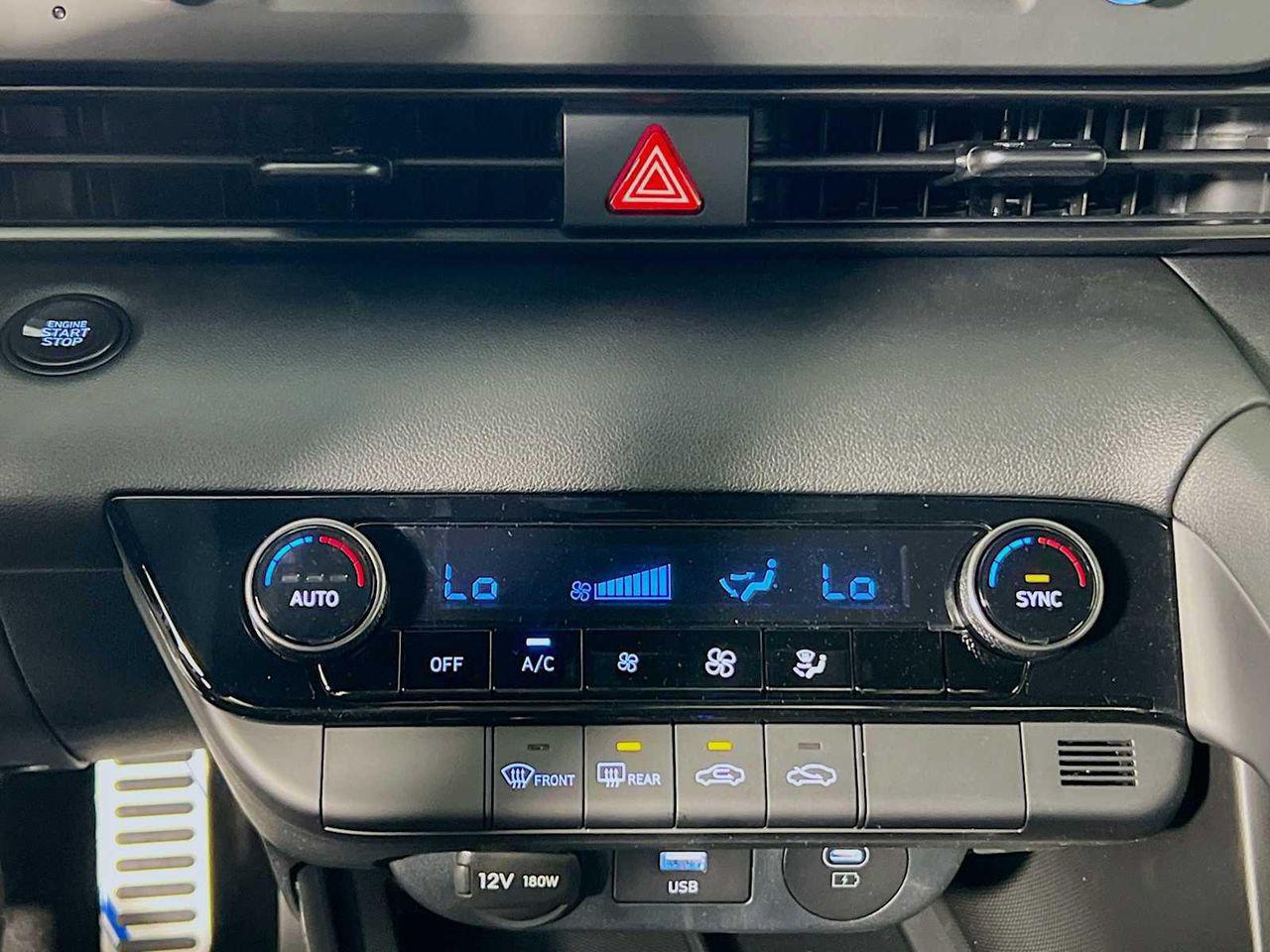 2025 Hyundai Elantra SEL Sport photo 10