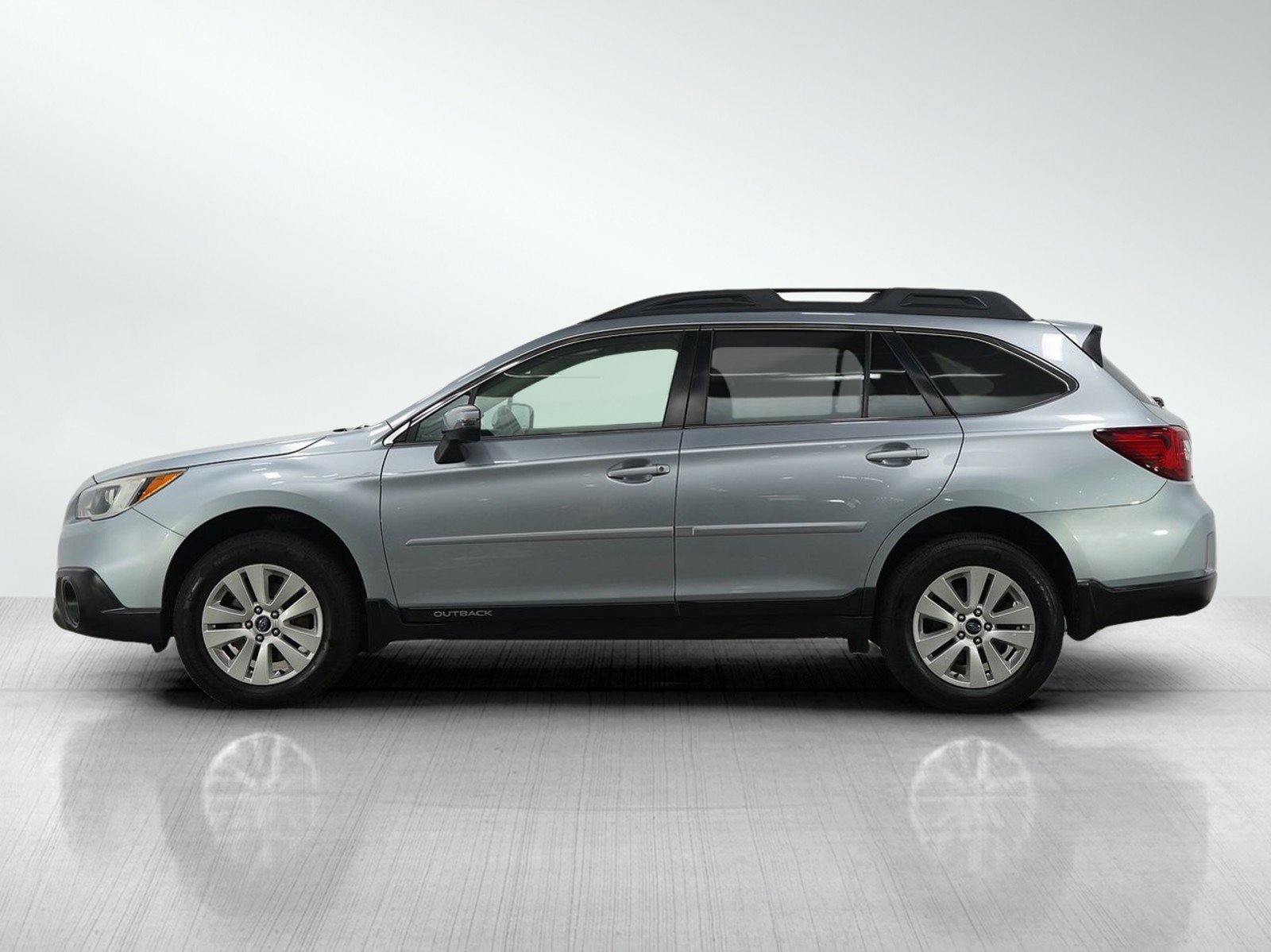Used 2015 Subaru Outback Premium with VIN 4S4BSAFC0F3287479 for sale in Burnsville, Minnesota