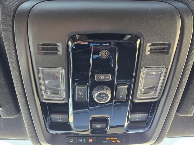 2026 Chevrolet Suburban Z71 photo 15