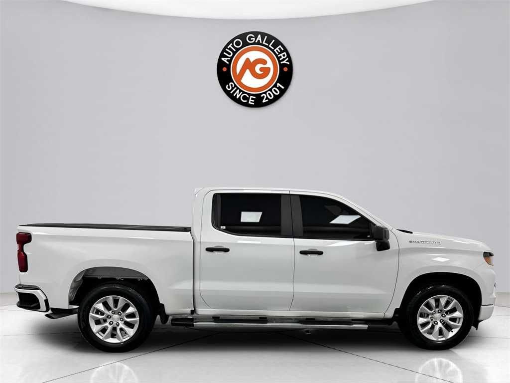 2022 Chevrolet Silverado 1500 Custom photo 4