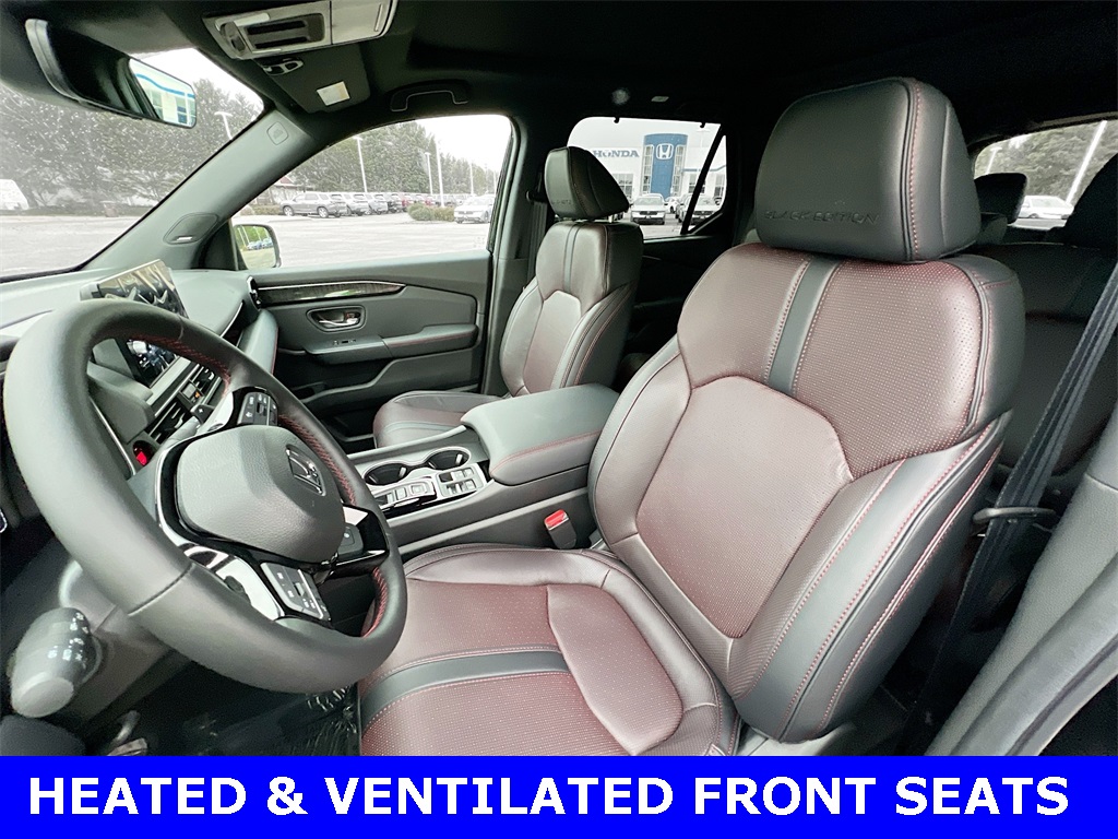 2025 Honda Pilot Black Edition photo 4