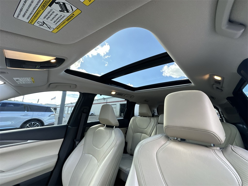 2023 Infiniti QX60 Luxe photo 21