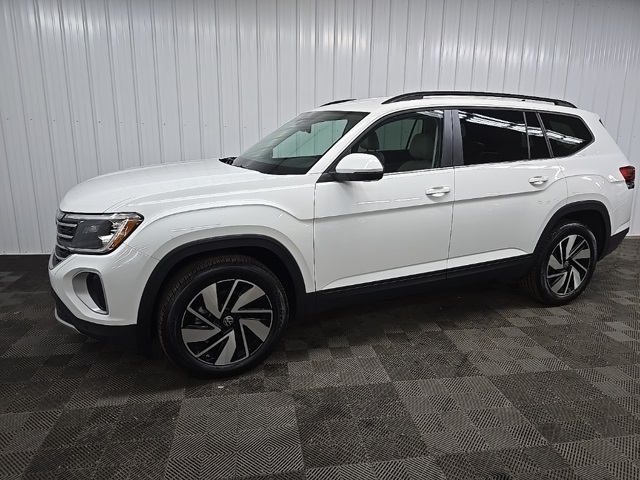 2024 Volkswagen Atlas SE Technology photo 6
