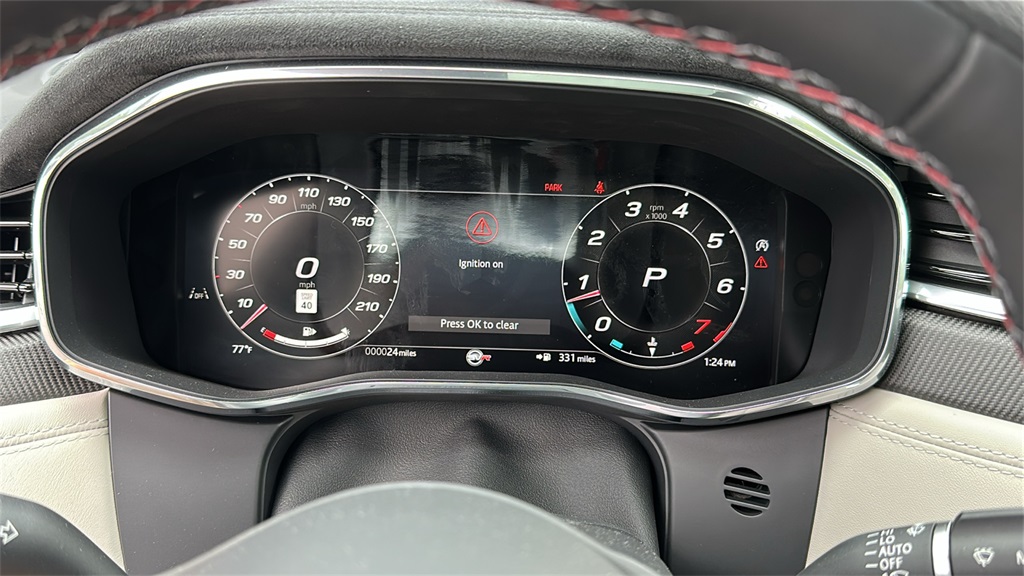 2026 Jaguar F-PACE SVR photo 16