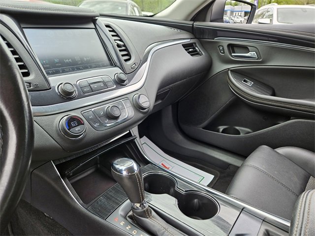 2019 Chevrolet Impala 1LT photo 17