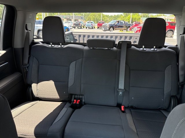 2026 Chevrolet Silverado 1500 LT photo 2