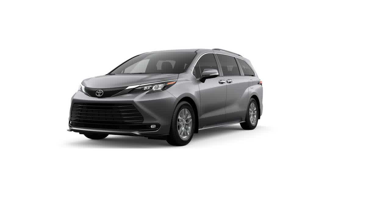 2026 Toyota Sienna XLE's photo