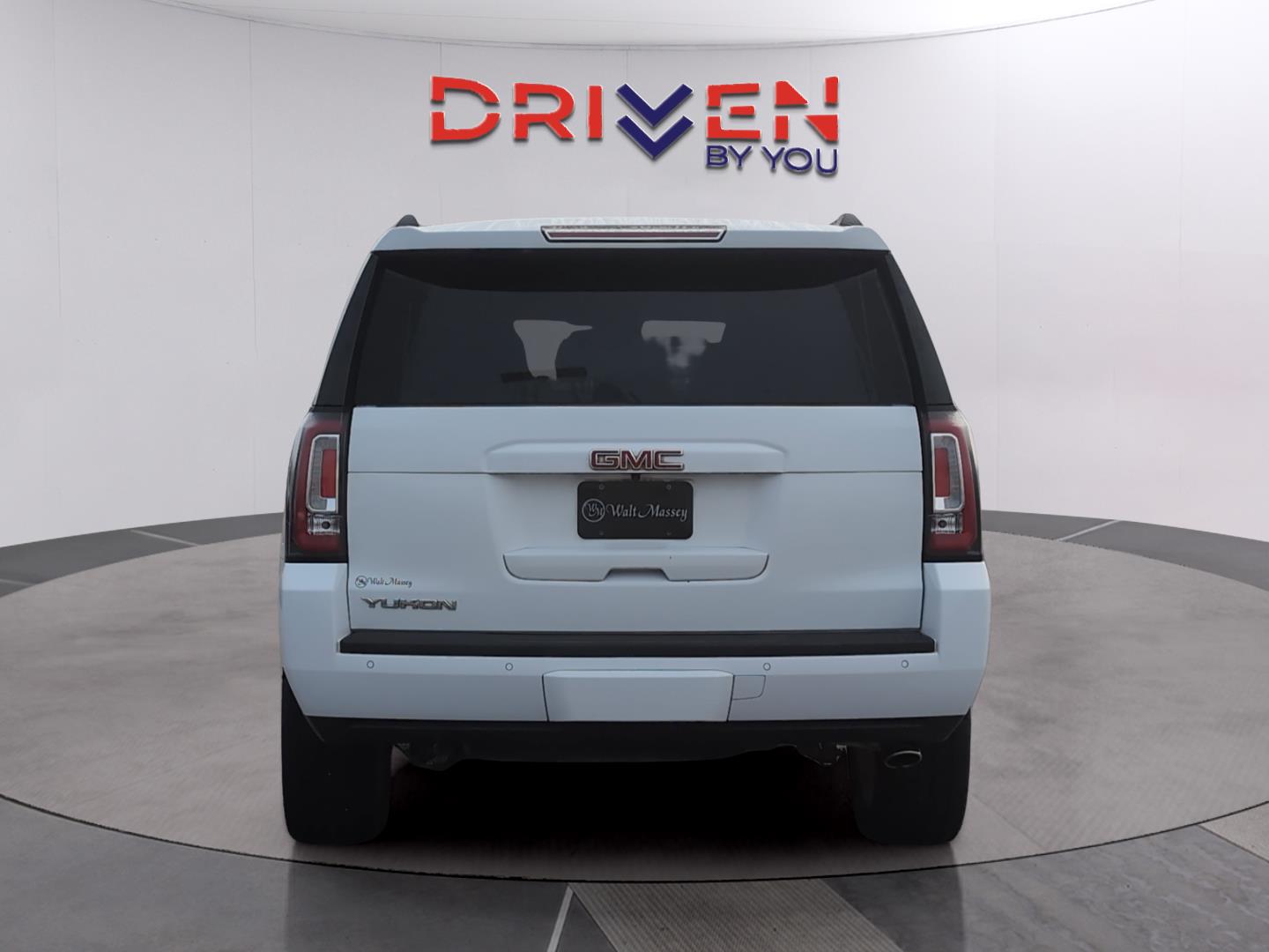 2019 Gmc Yukon SLT photo 4