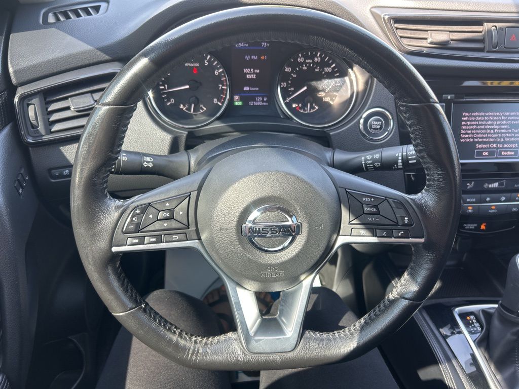 2018 Nissan Rogue SL photo 16