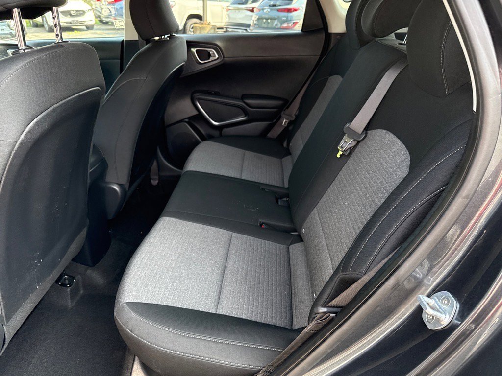 2020 Kia Soul GT-Line photo 17