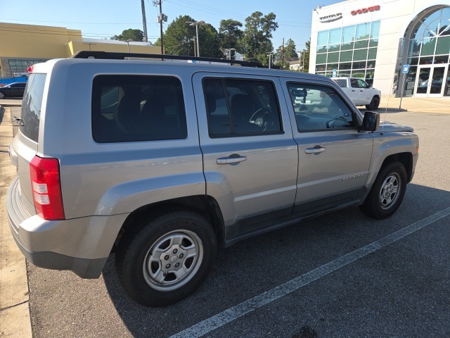 2016 Jeep Patriot Sport photo 3