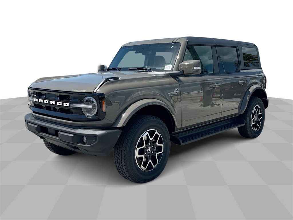 2025 Ford Bronco 4-Door Outer Banks's photo