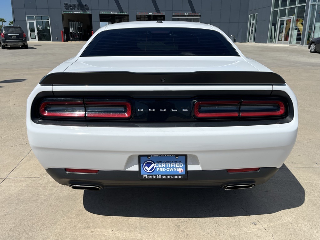 2023 Dodge Challenger SXT photo 2