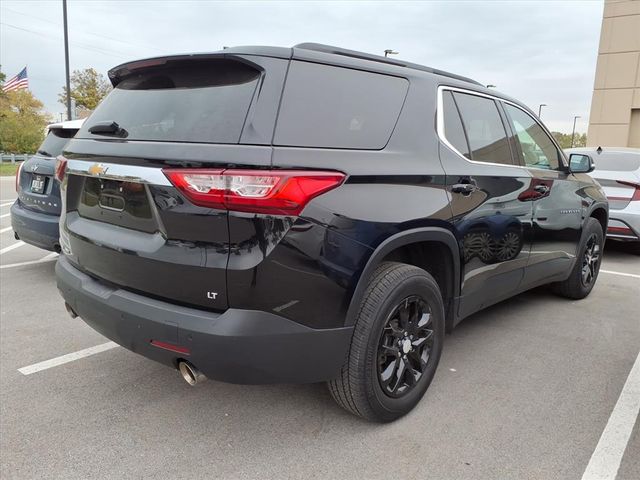 2021 Chevrolet Traverse Cloth 1LT photo 2