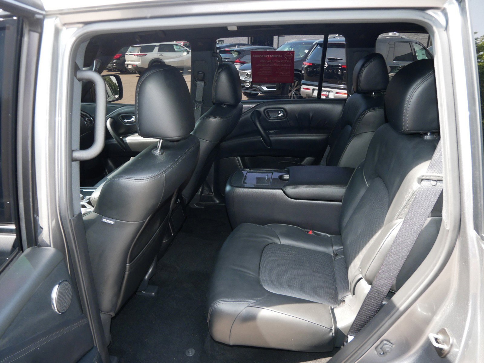 2024 Nissan Armada SL photo 10