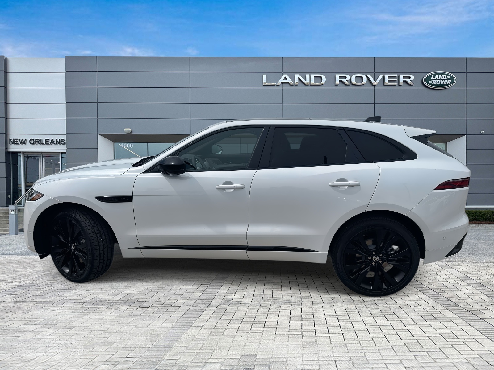 2026 Jaguar F-PACE P250 R-Dynamic S photo 2