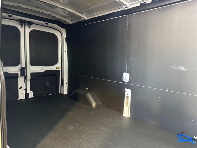 2025 Ford Transit Cargo Van photo 4