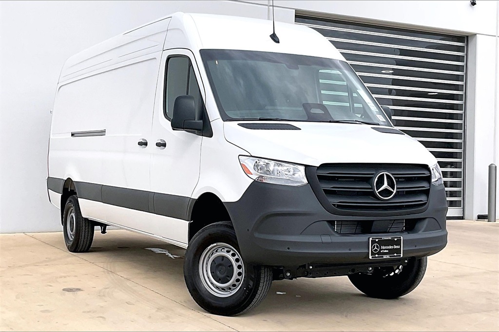 2025 Mercedes-Benz Sprinter Cargo Van Base's photo