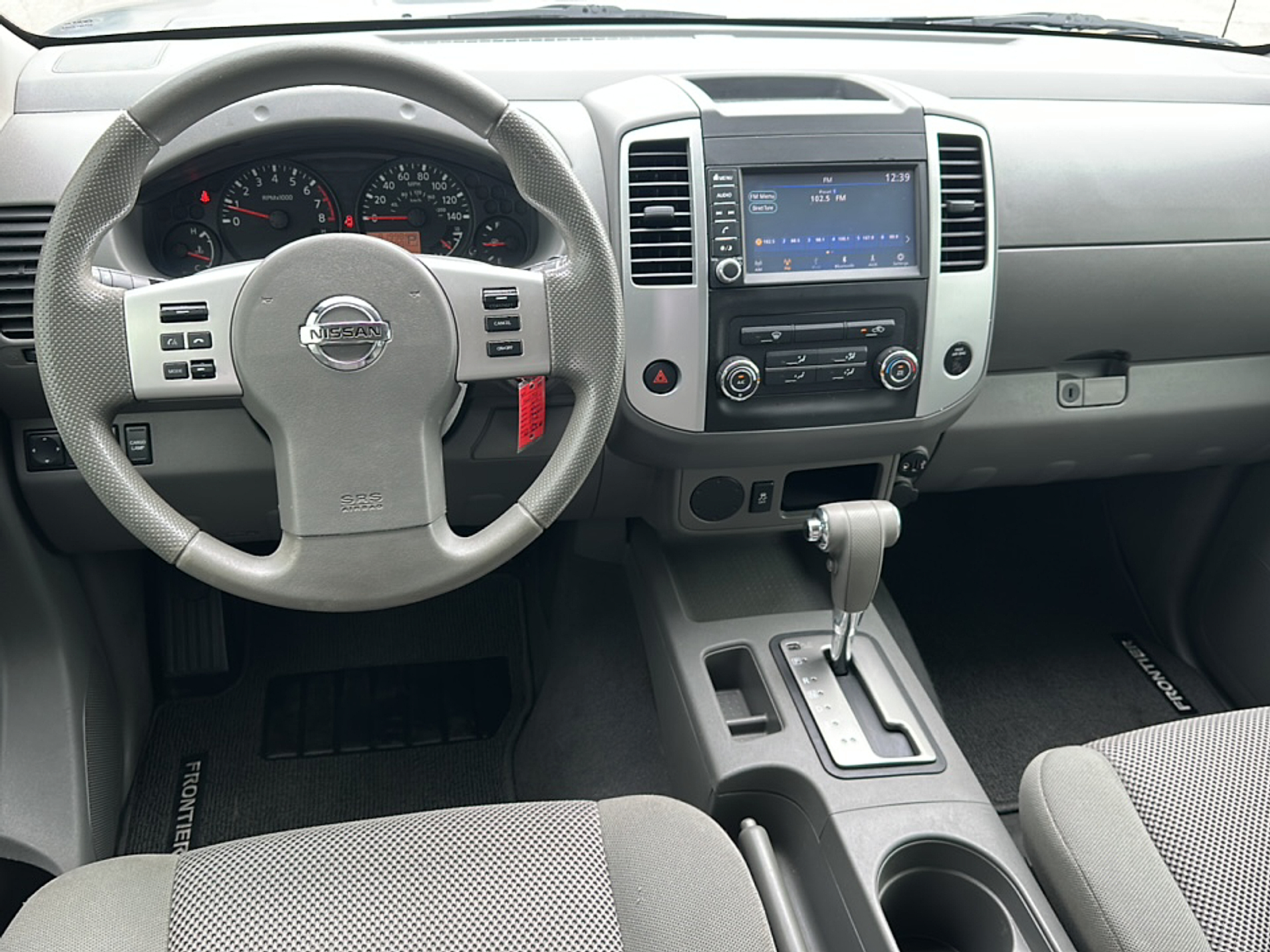 2019 Nissan Frontier SV photo 5