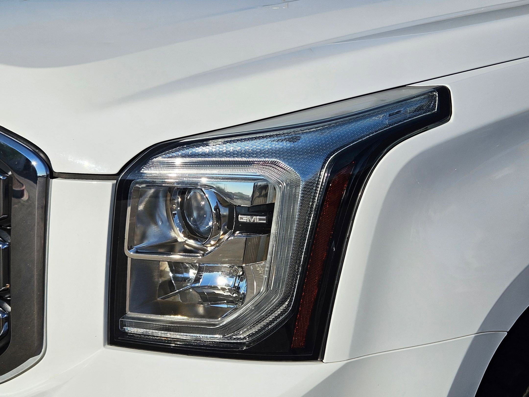 2019 Gmc Yukon SLT photo 10