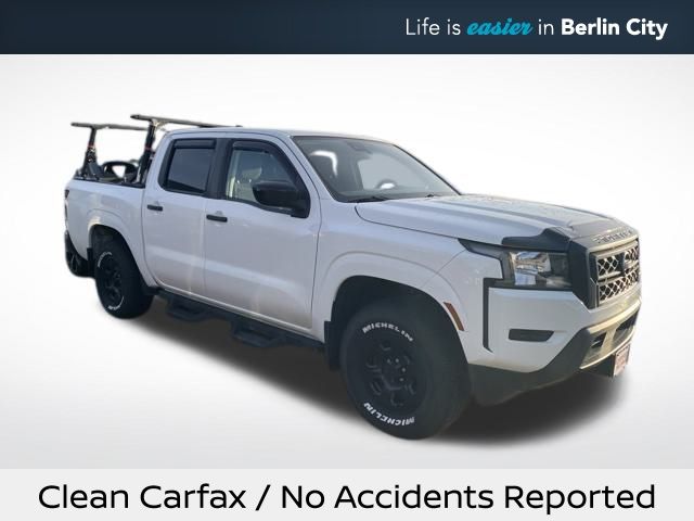 2022 Nissan Frontier S's photo