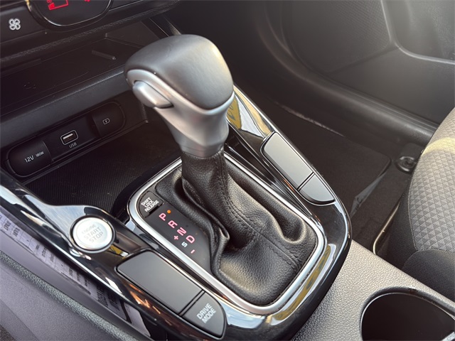 2022 Kia Soul X-Line photo 25