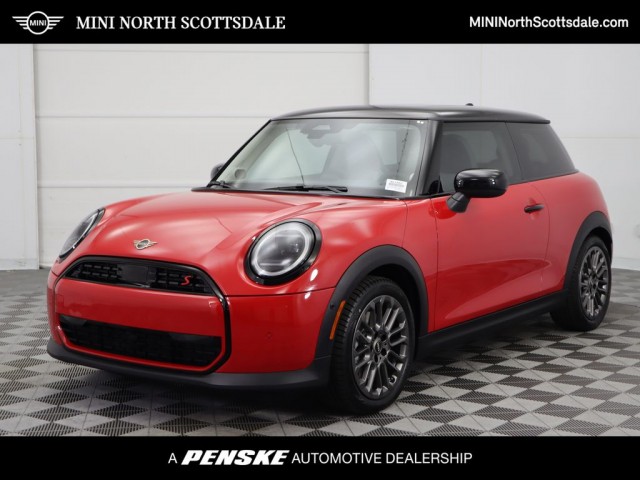 2025 MINI Hardtop 2 Door S's photo