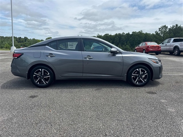 2025 Nissan Sentra SV photo 3