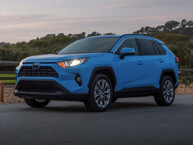 2021 Toyota RAV4 LE's photo