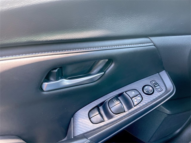 2024 Nissan Sentra SV photo 6
